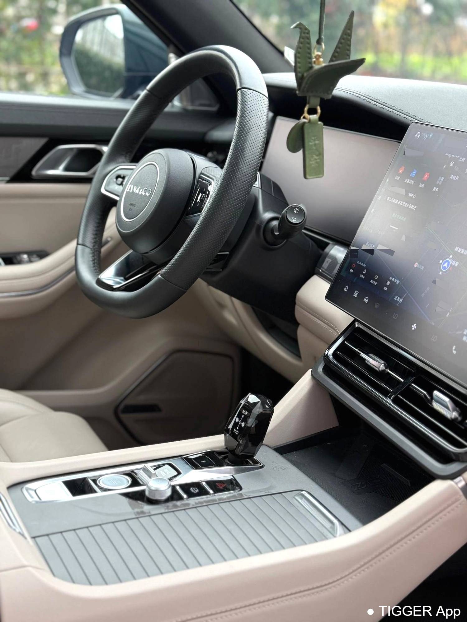 LYNK&CO  2024 LYNK&CO  09 EM-P 2.0TD ULTRA 6-seater automatic transmission