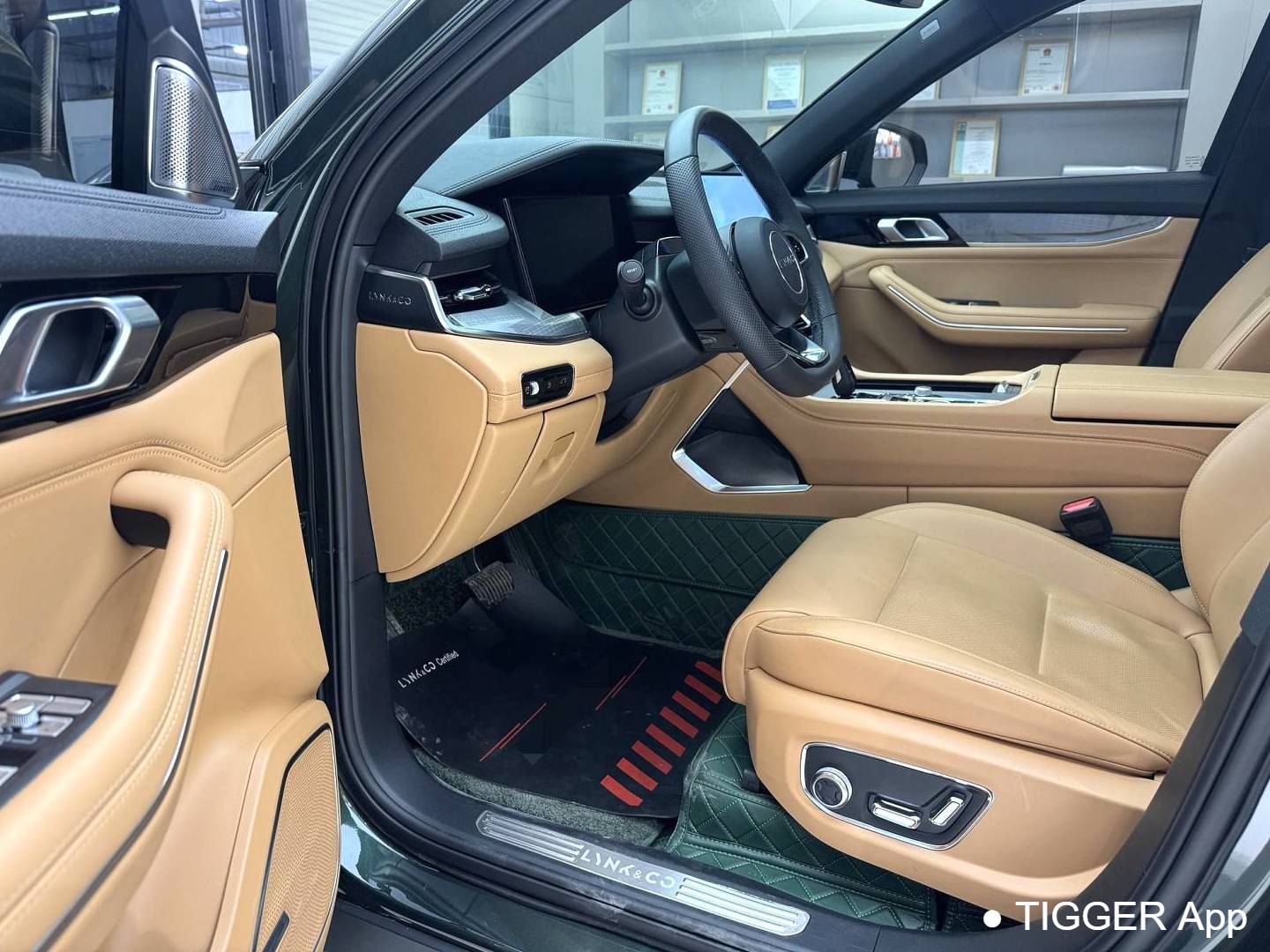 LYNK&CO  2024 LYNK&CO  09 EM-P 2.0TD ULTRA 6-seater automatic transmission