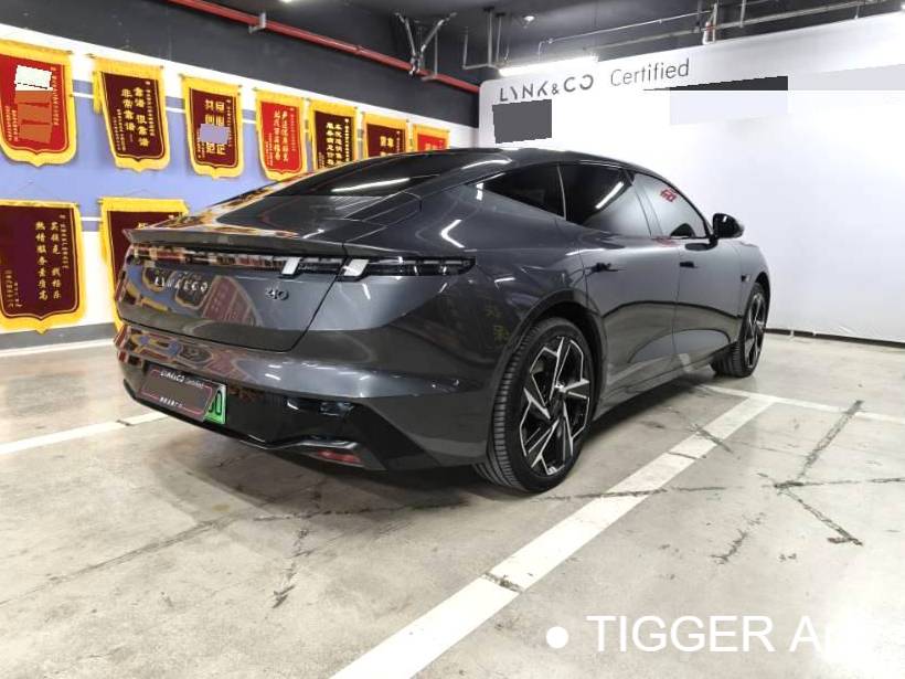 LYNK&CO 2025 Z10 95kWh 702km four-wheel drive intelligent driving Ultra automatic transmission