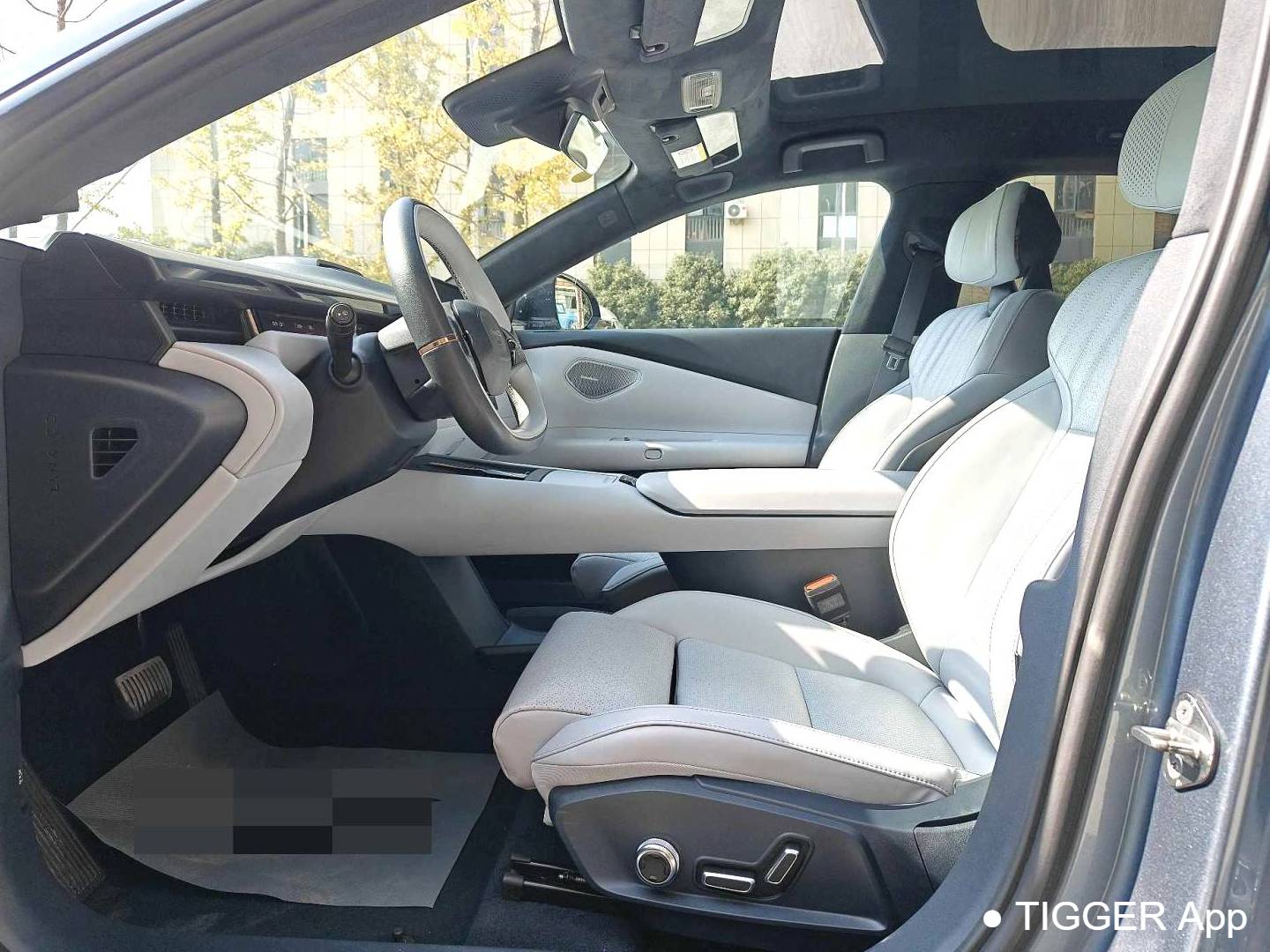 LYNK&CO 2024 Z10 702km four-wheel drive intelligent driving Ultra automatic transmission