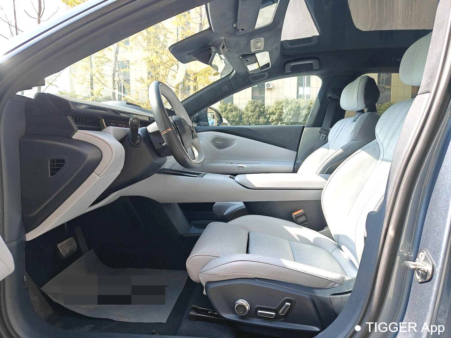 LYNK&CO 2024 Z10 702km four-wheel drive intelligent driving Ultra automatic transmission