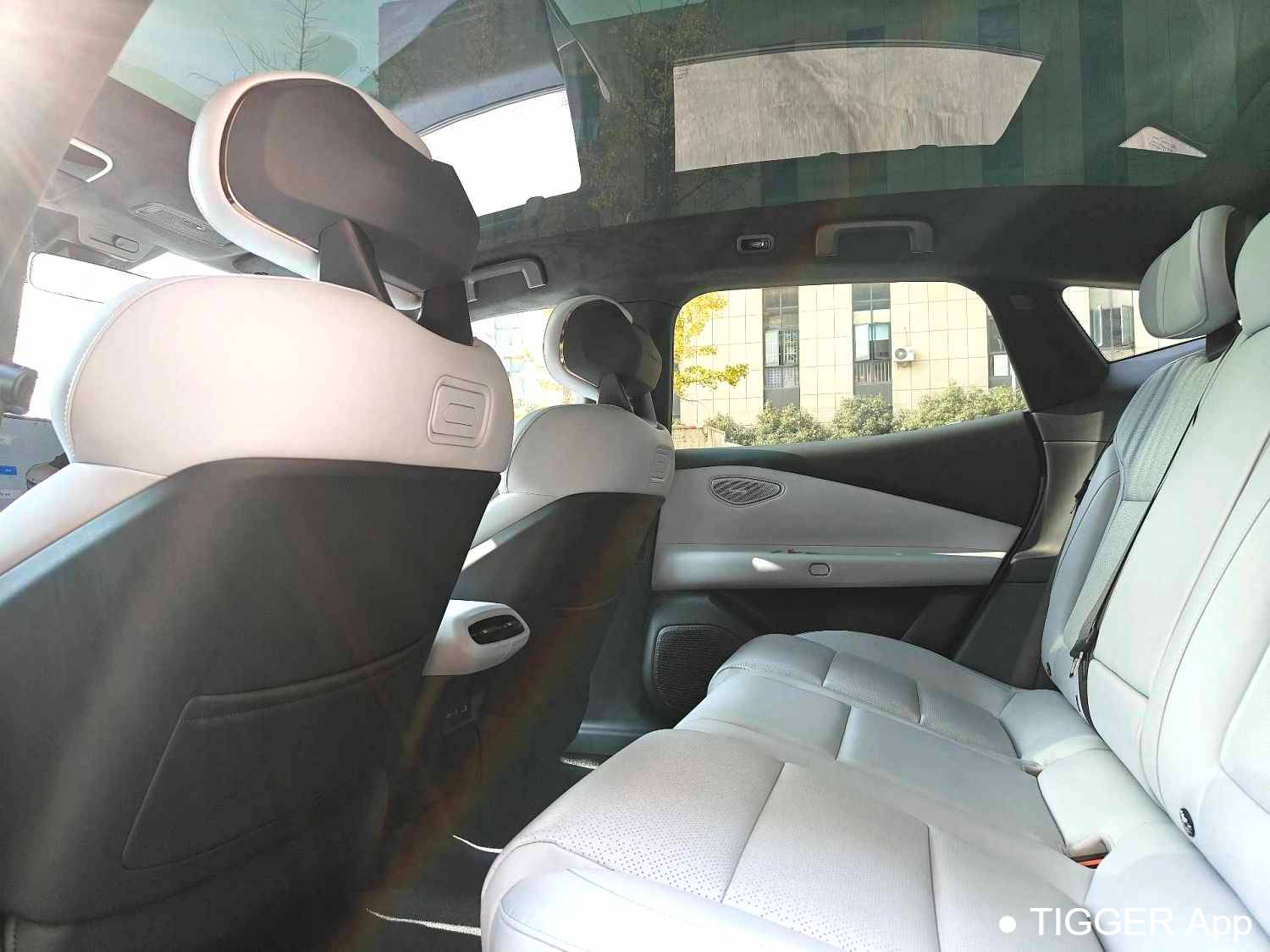 LYNK&CO 2024 Z10 702km four-wheel drive intelligent driving Ultra automatic transmission