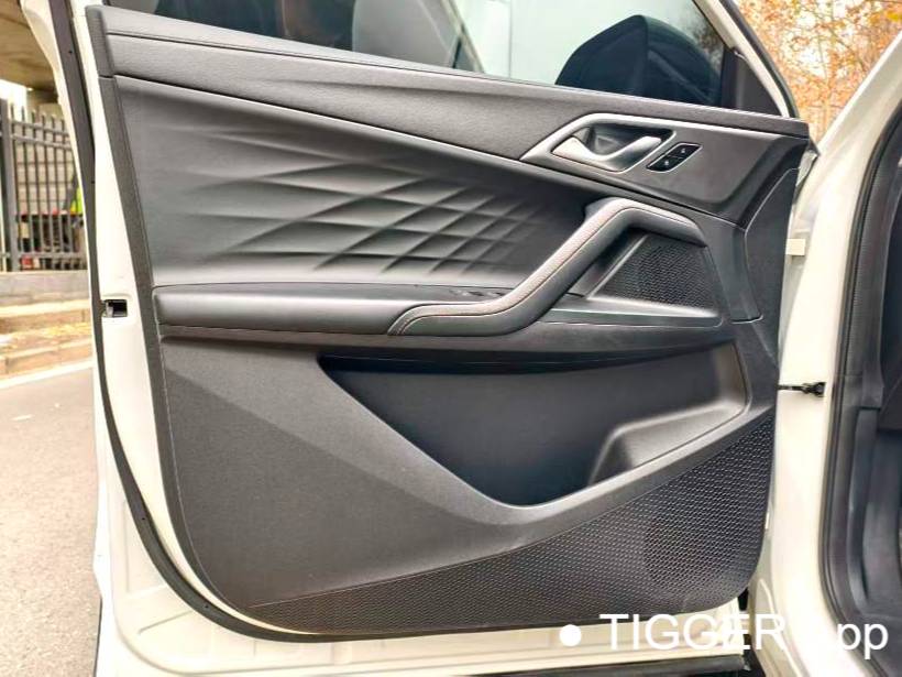 ROEWE 2023 RX5 1.5TGI 330TGI Super Sensing Luxury Edition Automatic Transmission