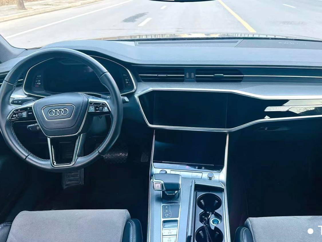 Audi A6L New Energy 2023 A6L e-tron 2.0TFSI 55TFSI e Quattro Automatic Transmission