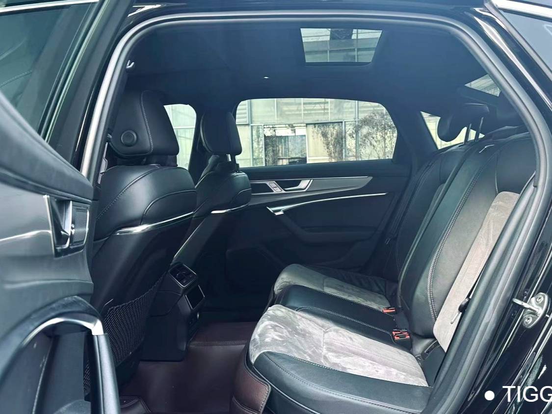 Audi A6L New Energy 2023 A6L e-tron 2.0TFSI 55TFSI e Quattro Automatic Transmission