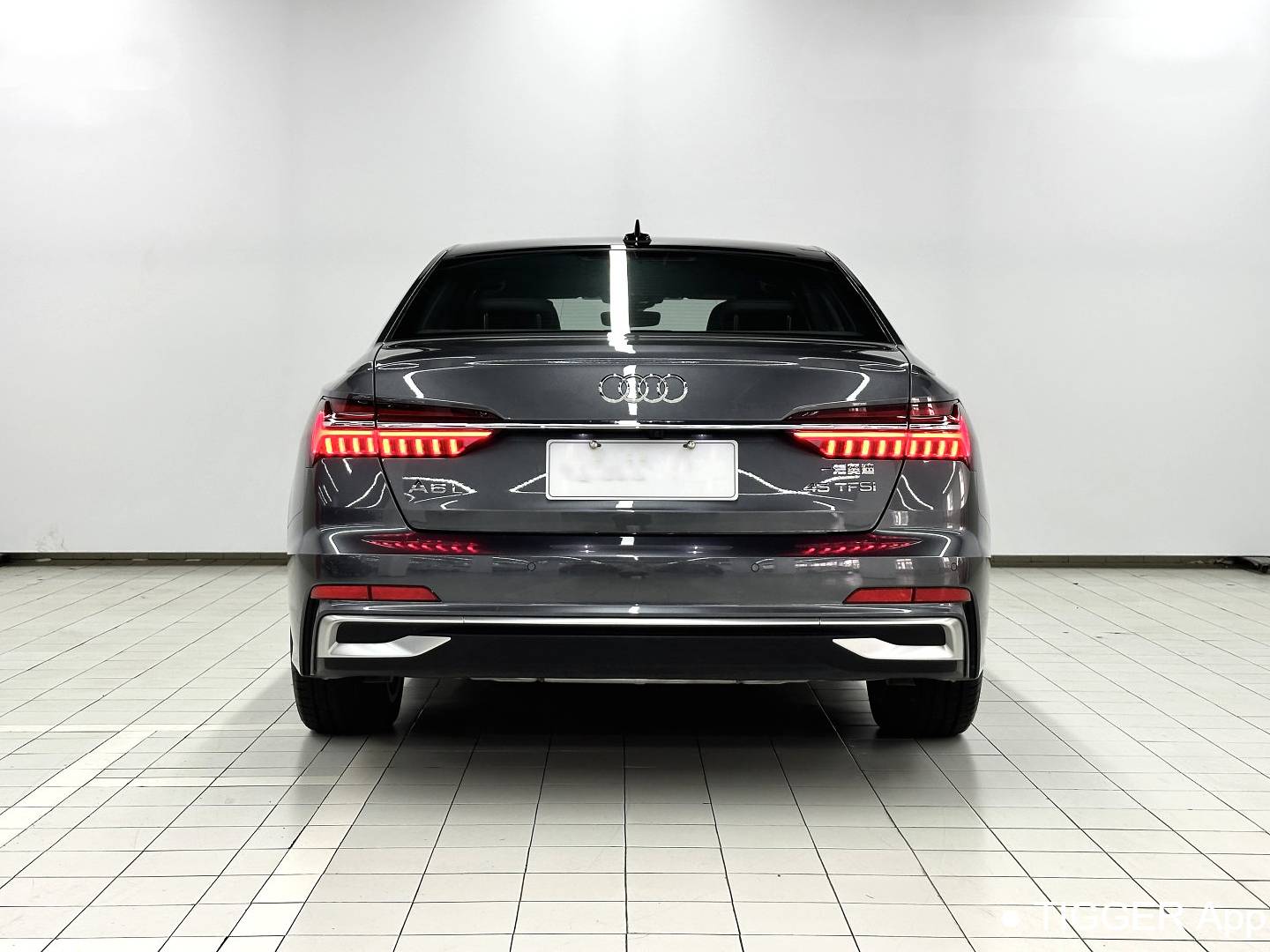 Audi 2024 A6L 2.0TFSI 45TFSI Select Dynamic Automatic Transmission