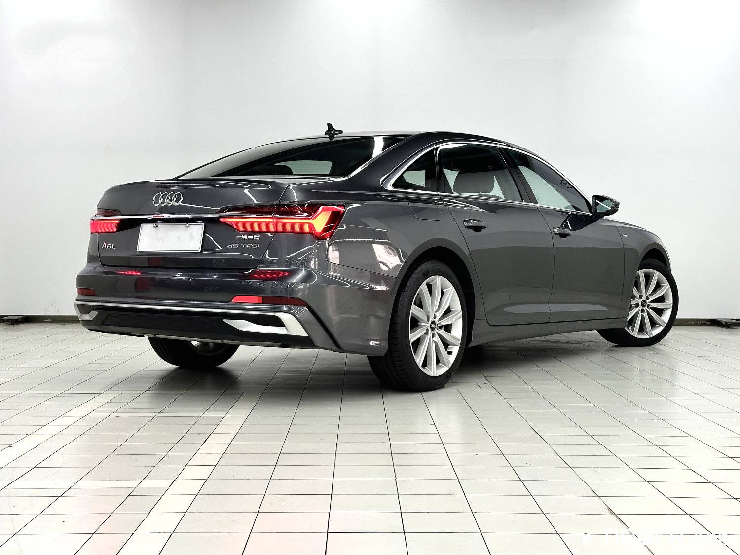 Audi 2024 A6L 2.0TFSI 45TFSI Select Dynamic Automatic Transmission