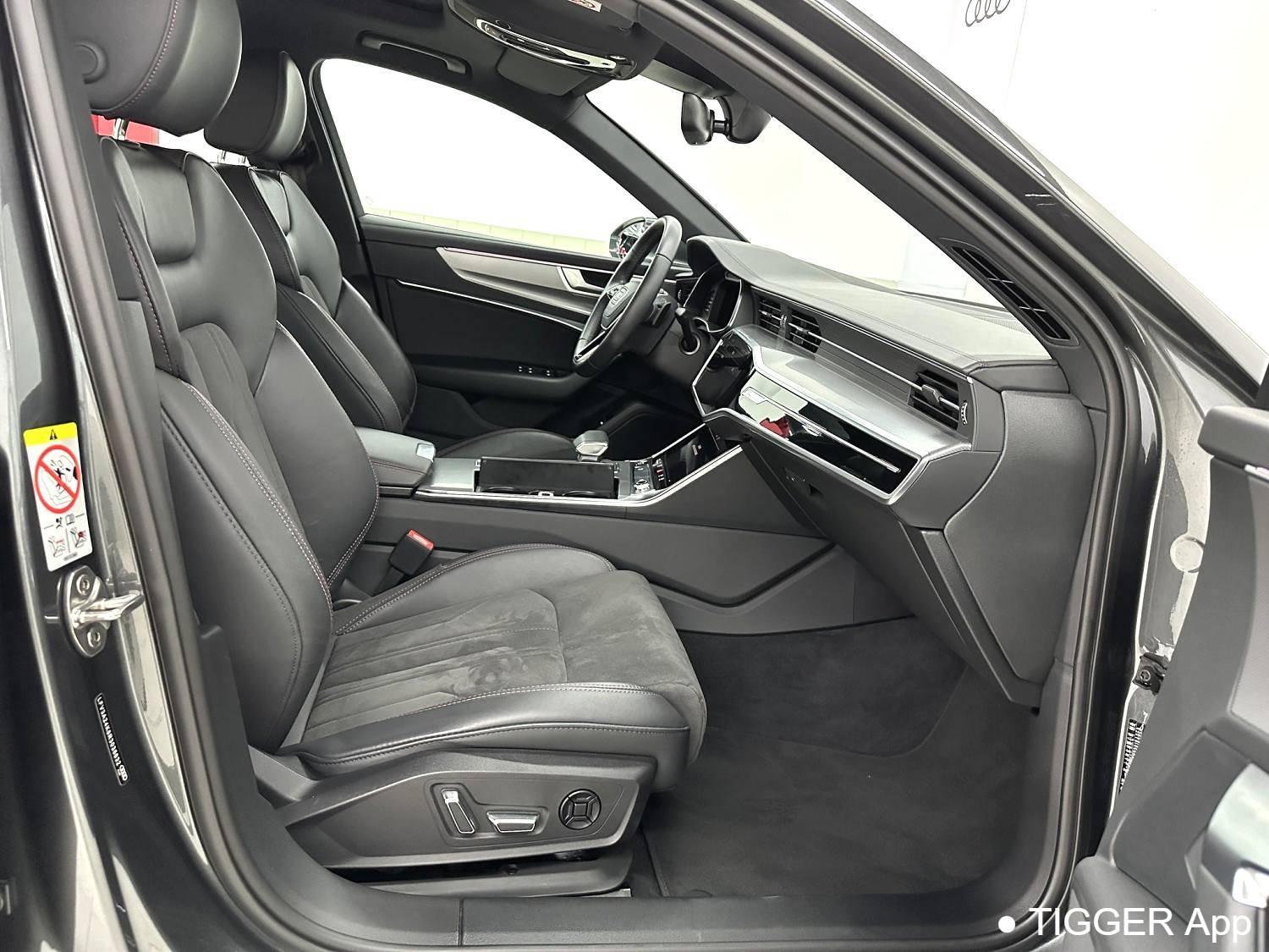 Audi 2024 A6L 2.0TFSI 45TFSI Select Dynamic Automatic Transmission