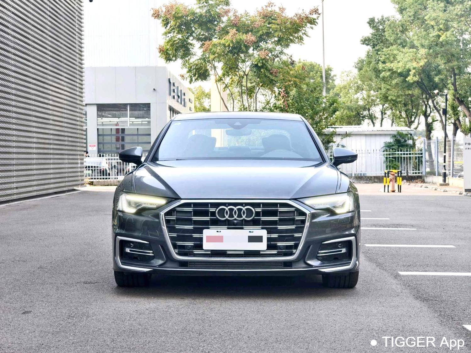 Audi 2024 A6L 2.0TFSI 45TFSI Select Dynamic Automatic Transmission