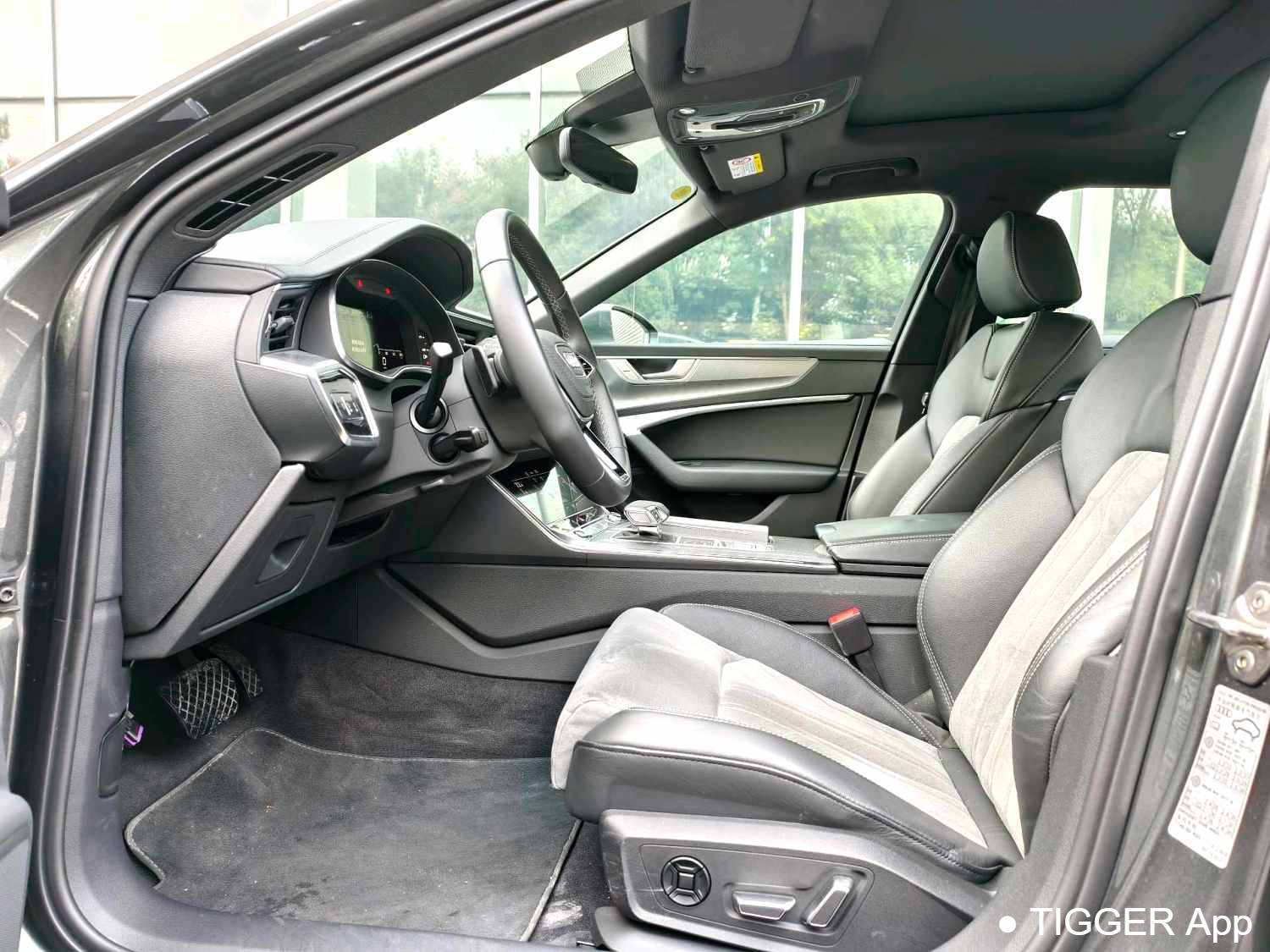 Audi 2024 A6L 2.0TFSI 45TFSI Select Dynamic Automatic Transmission