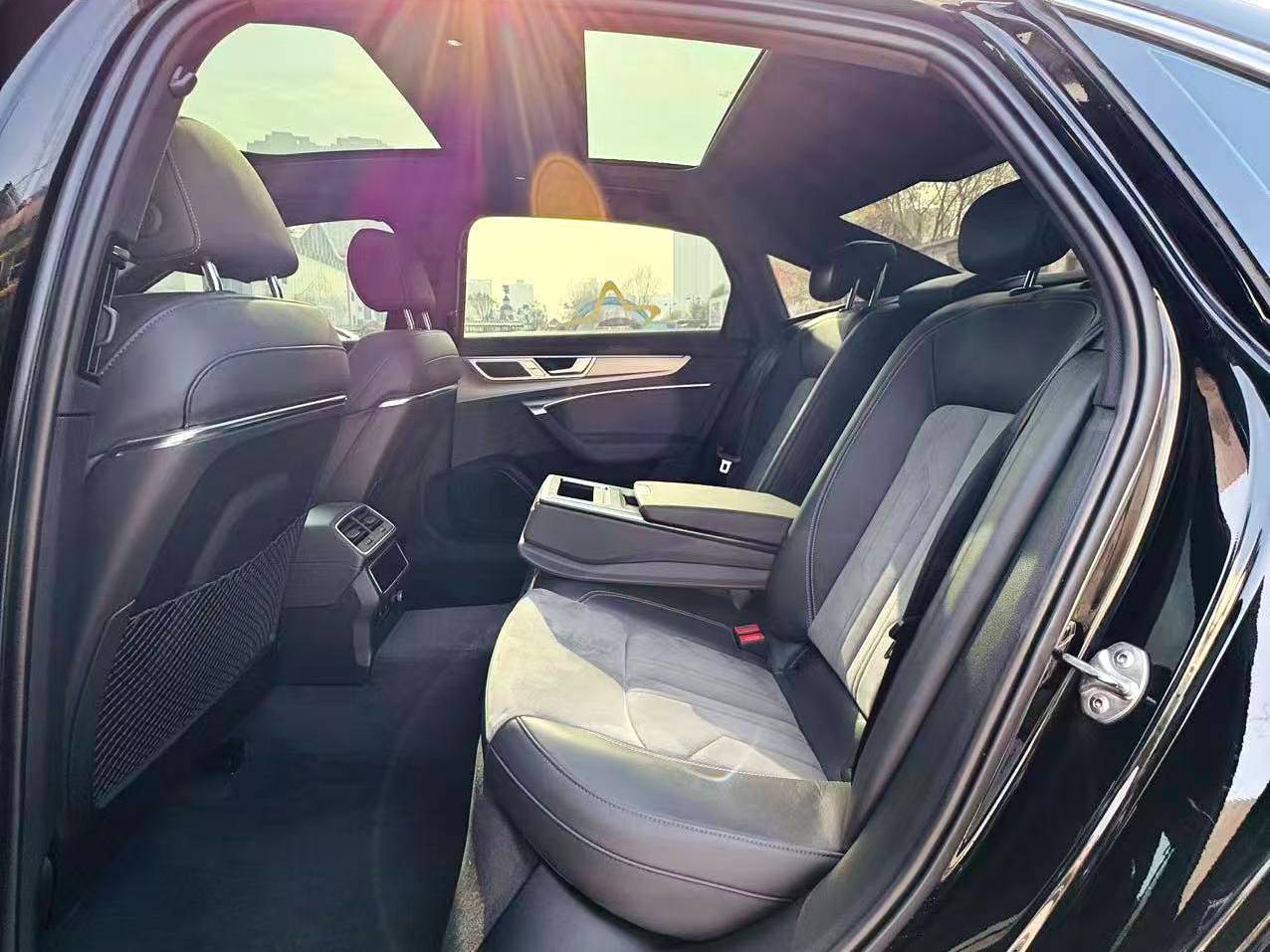 Audi 2024 A6L 2.0TFSI 45TFSI Select Dynamic Automatic Transmission