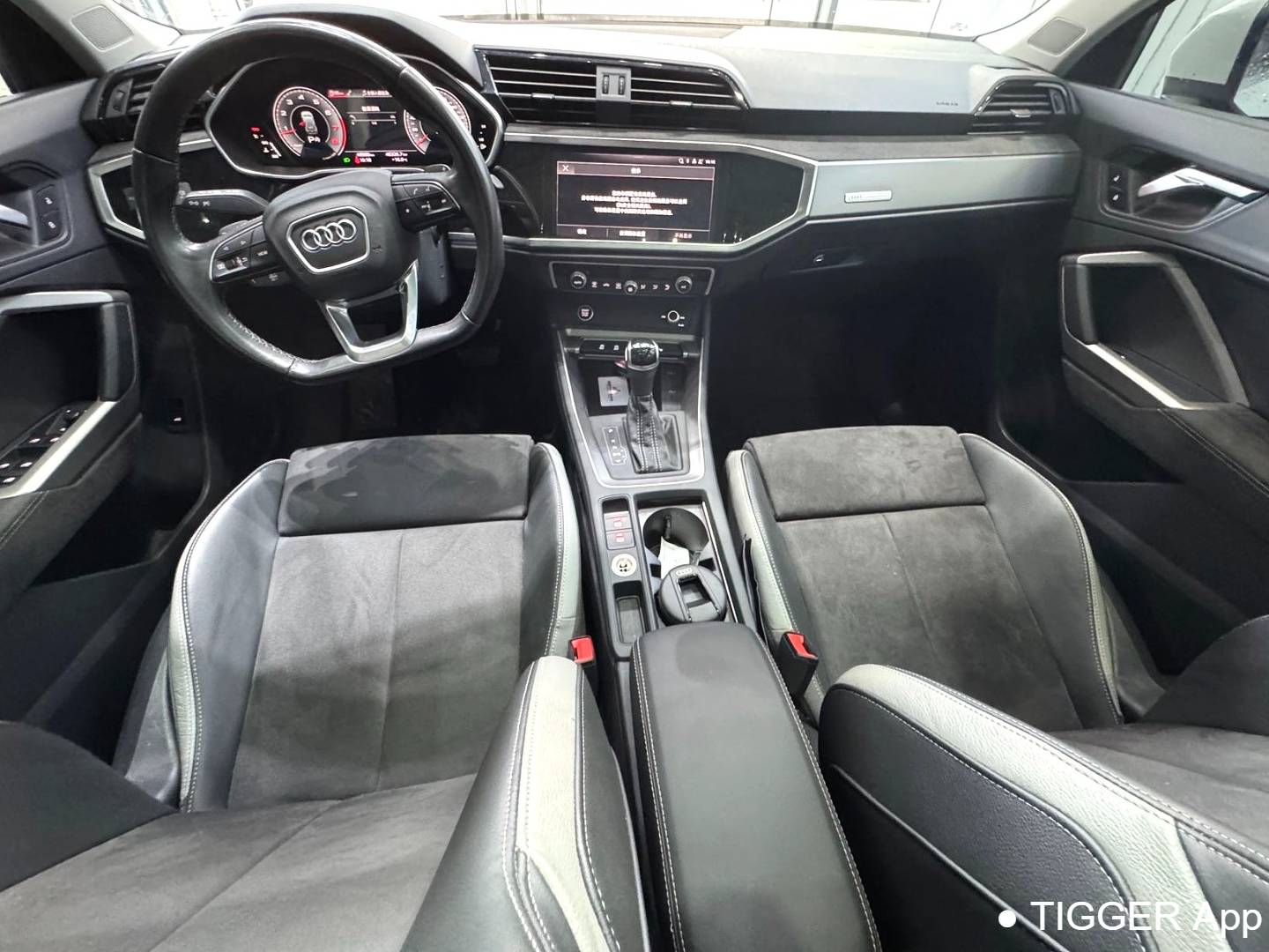 Audi 2023 Q3 1.4TFSI 35TFSI Sporty Style Automatic Transmission