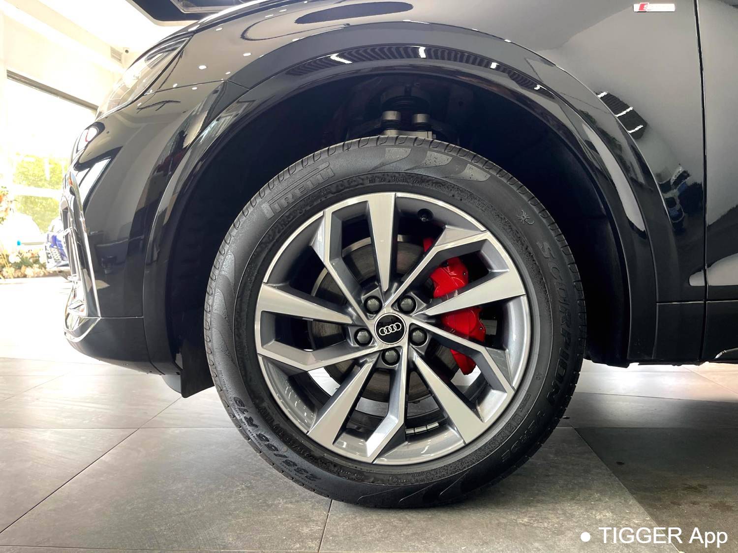 Audi 2025 Q5L 2.0TFSI 40TFSI Luxury Dynamic Automatic Transmission