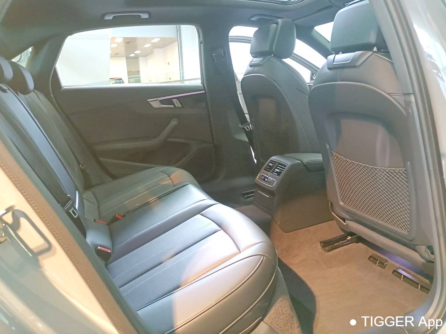 Audi 2024 A4L 2.0TFSI 40TFSI Luxury Dynamic Automatic Transmission