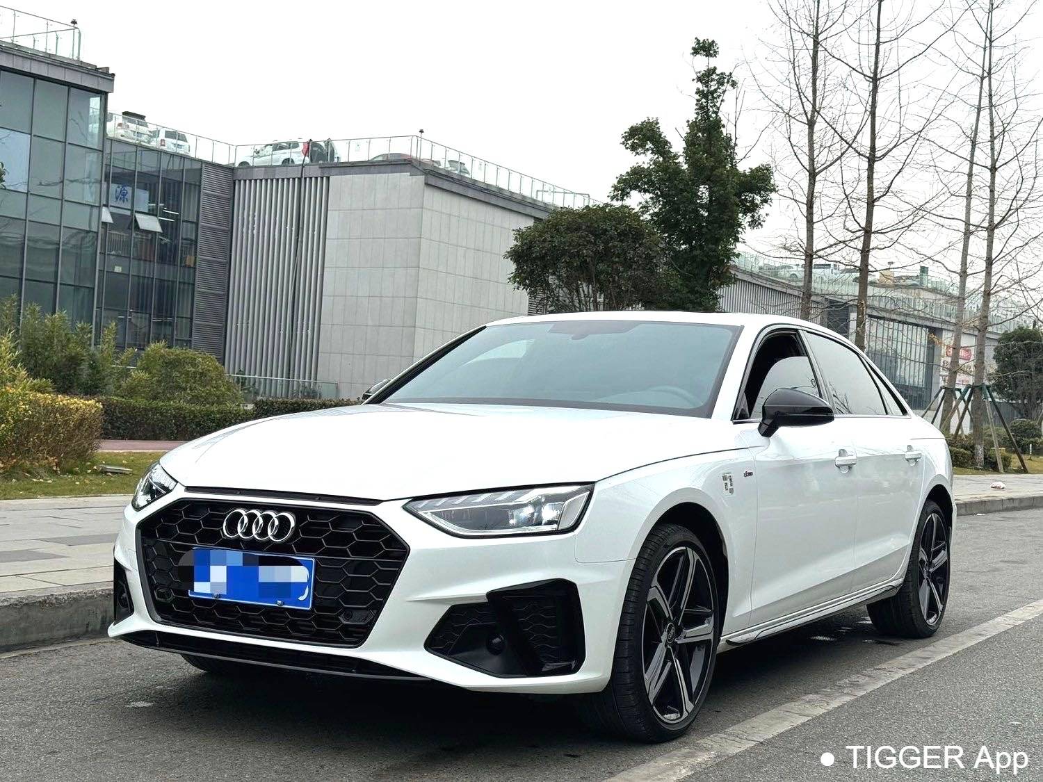 Audi 2024 A4L 2.0TFSI 40TFSI Luxury Dynamic Automatic Transmission