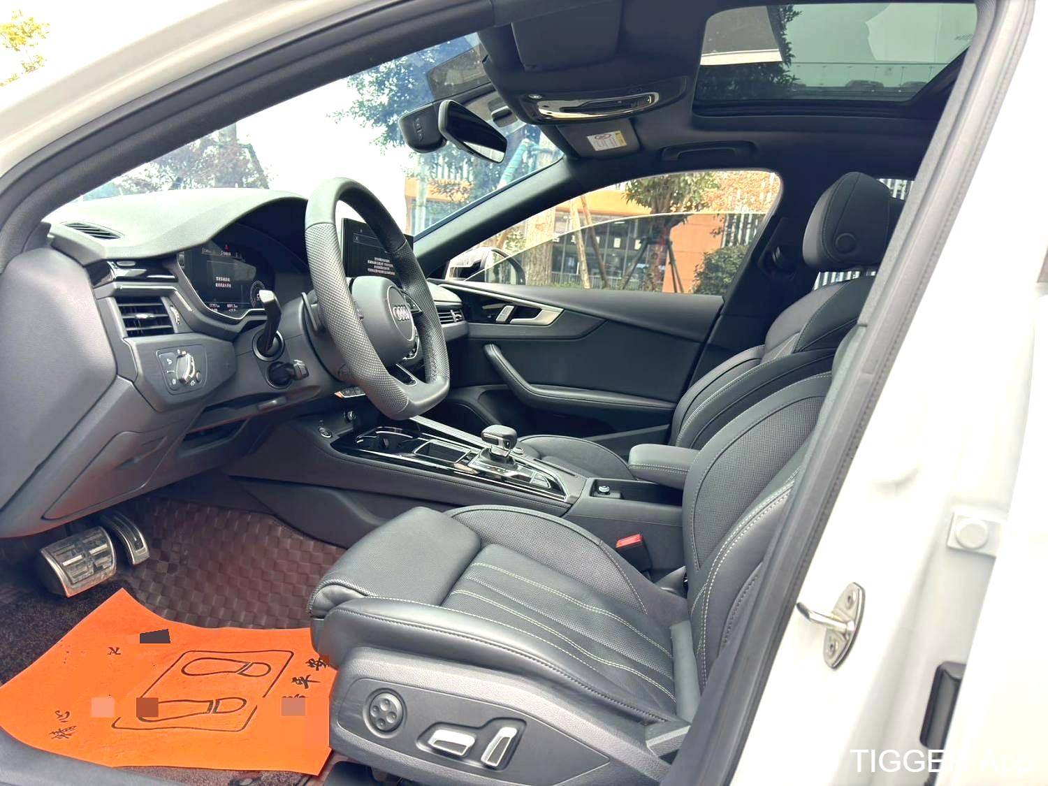 Audi 2024 A4L 2.0TFSI 40TFSI Luxury Dynamic Automatic Transmission