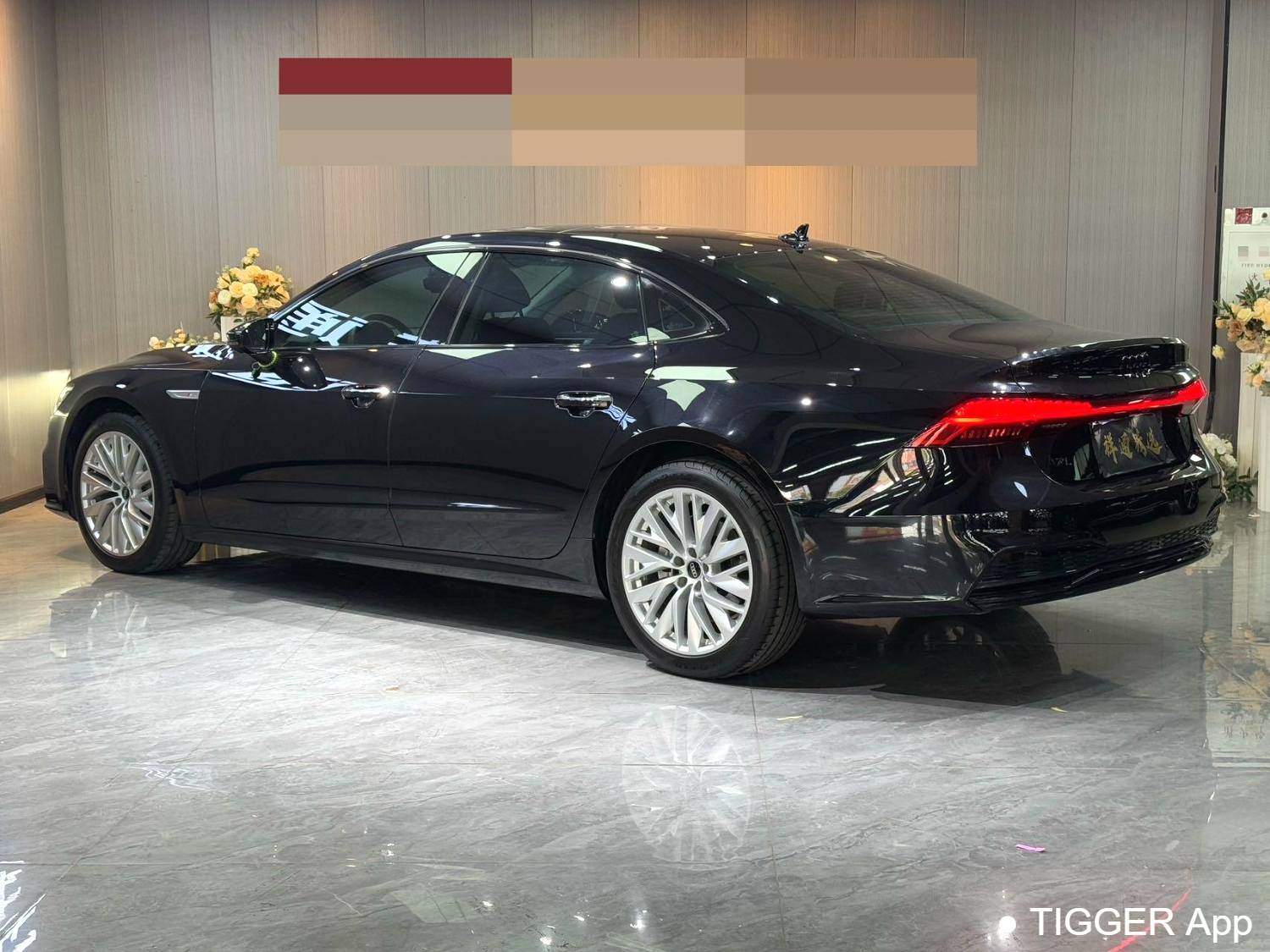 Audi 2024 A7L 2.0TFSI 45TFSI S-line Dreaming Flow Crystal Package Automatic Transmission