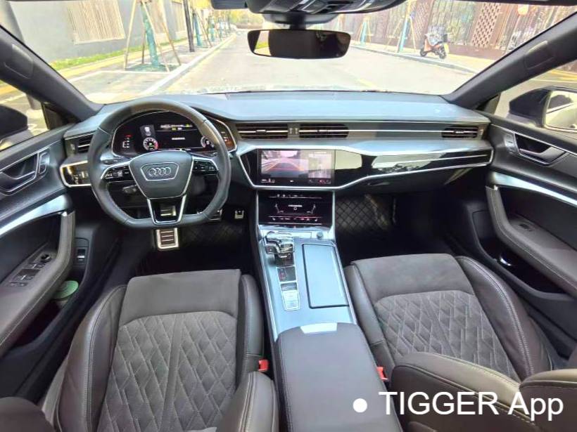 Audi 2022 A7L 2.0TFSI 45TFSI Quattro S-line Paladin Automatic Transmission