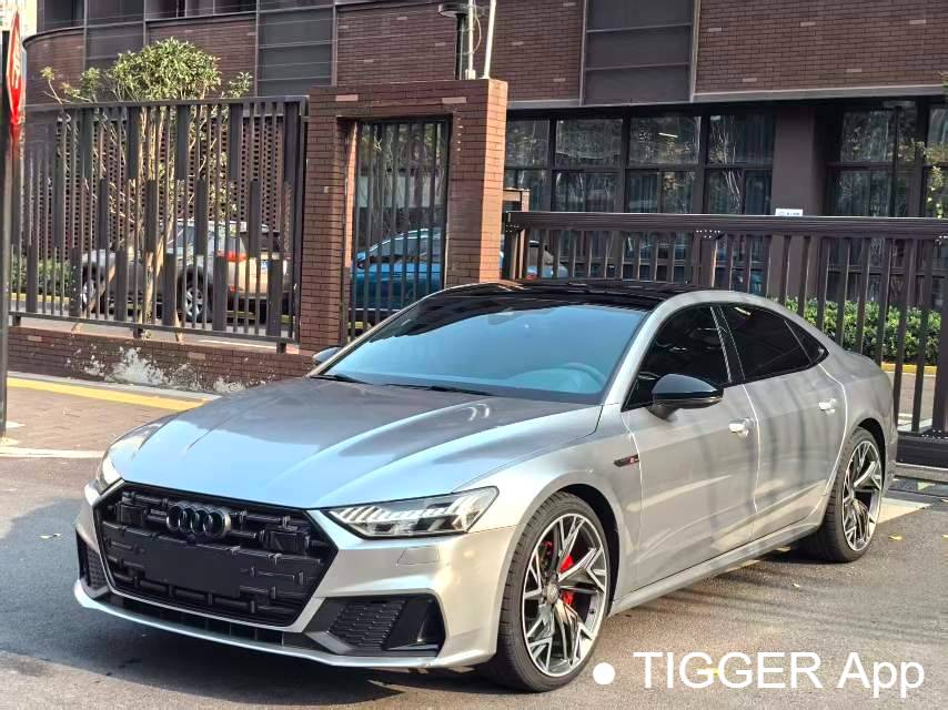 Audi 2022 A7L 2.0TFSI 45TFSI Quattro S-line Paladin Automatic Transmission