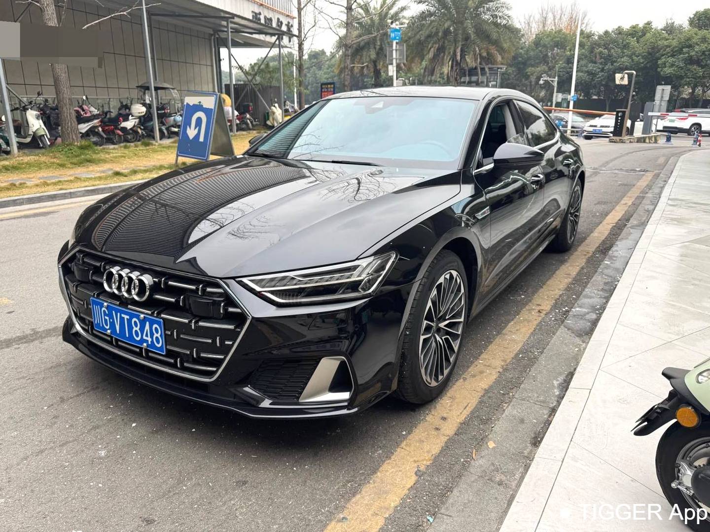 Audi 2024 A7L 2.0TFSI 45TFSI Luxury Automatic Transmission