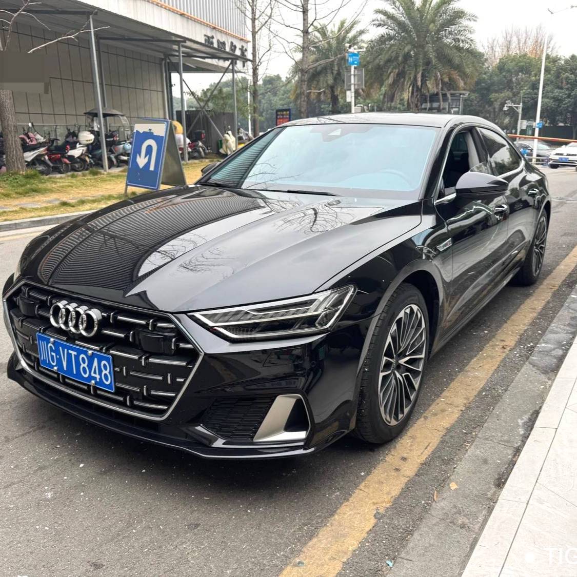 Audi 2024 A7L 2.0TFSI 45TFSI Luxury Automatic Transmission 二手车