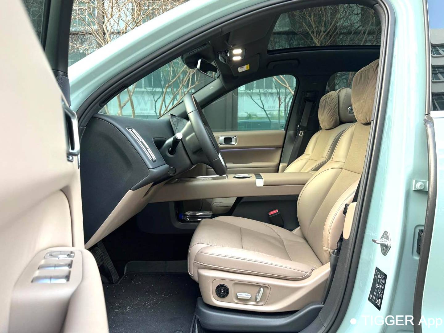 Li Auto 2025 L6 Pro Intelligent Renewal Version Automatic Transmission