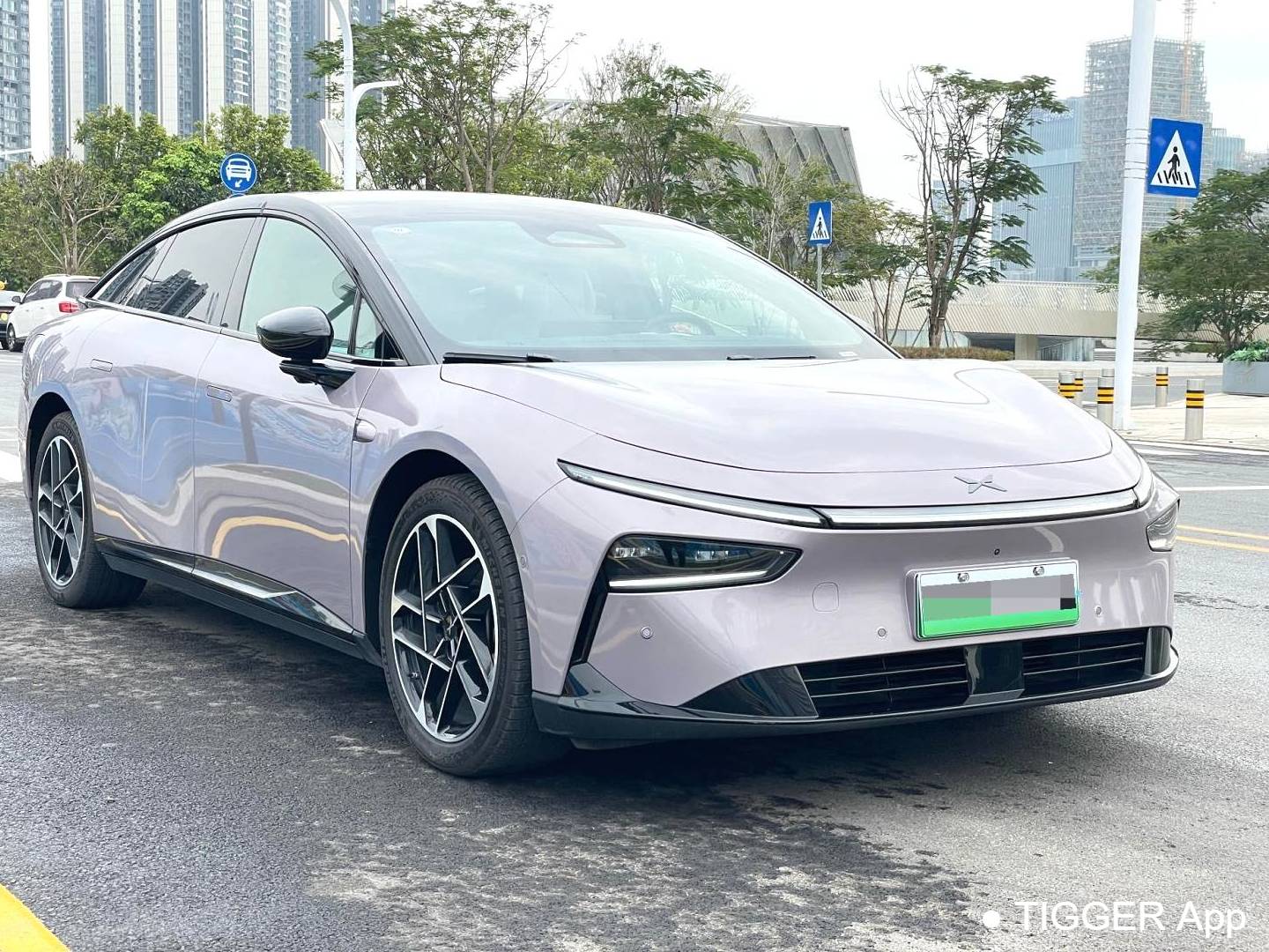 XPENG  2024 P7+Long Range Max Automatic Transmission