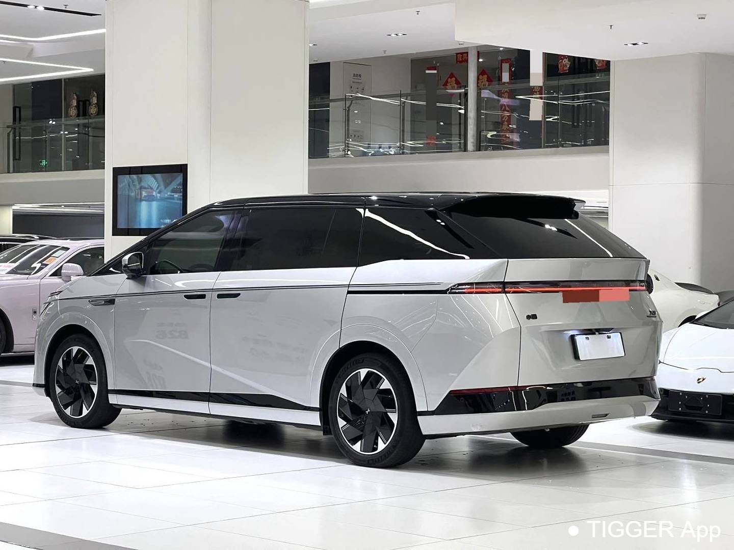 XPENG 2024 X9 702 Long Range Max Automatic Transmission