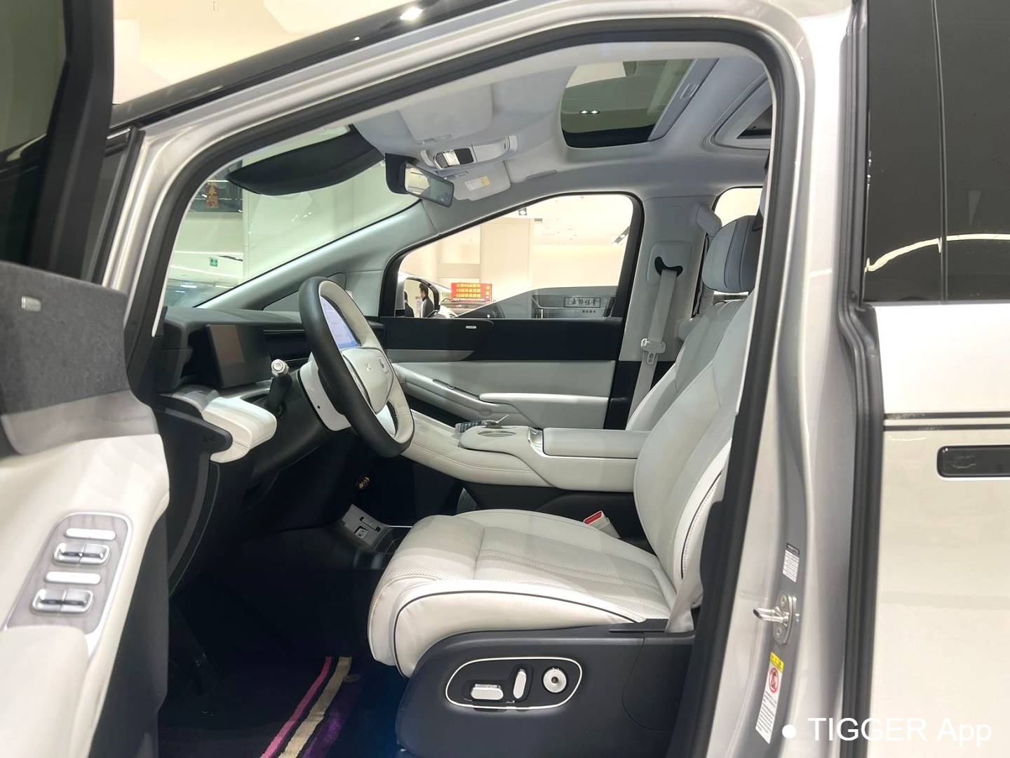 XPENG 2024 X9 702 Long Range Max Automatic Transmission