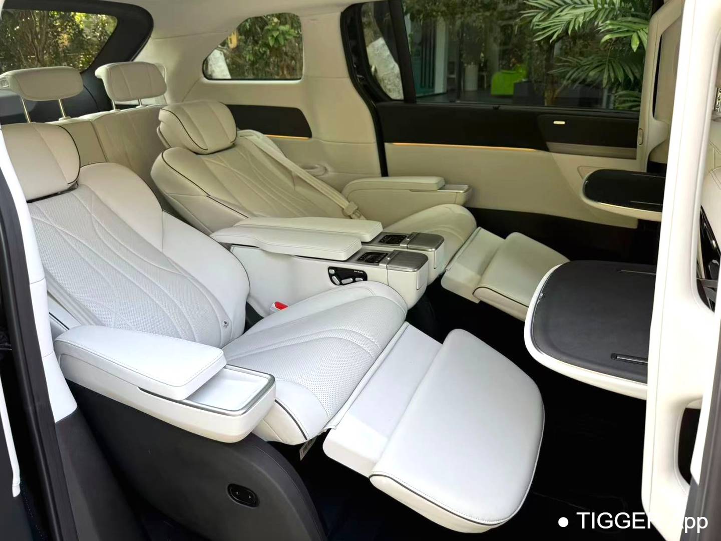 XPENG 2024 X9 702 Long Range Max Automatic Transmission