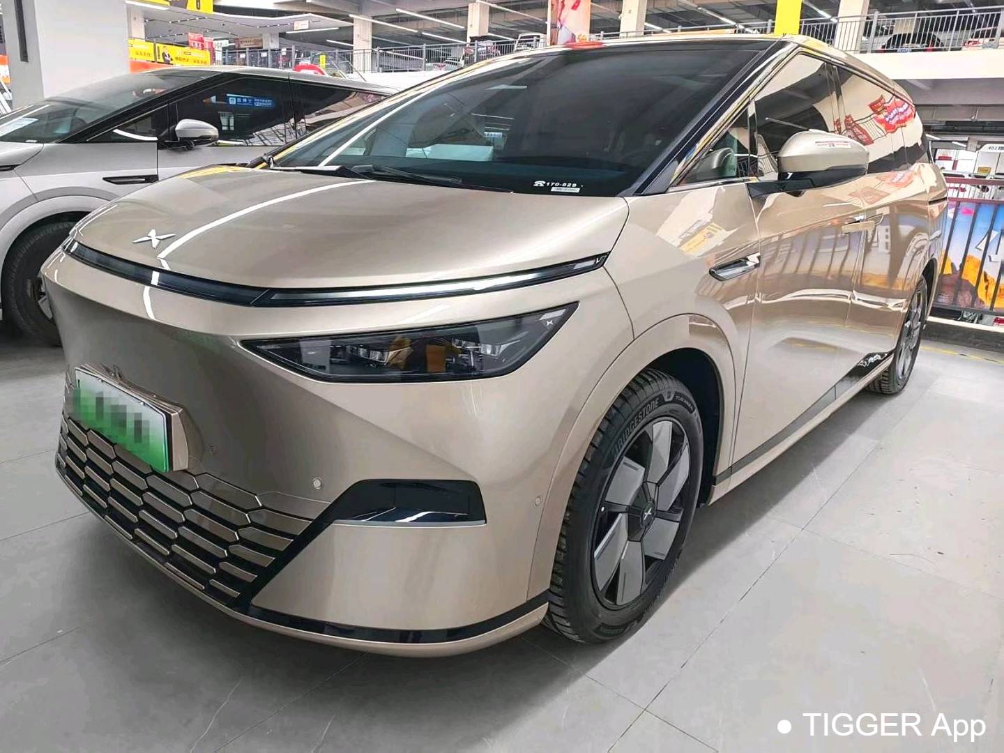 XPENG  2024 X9 702 Ultra Long Range Pro Automatic Transmission