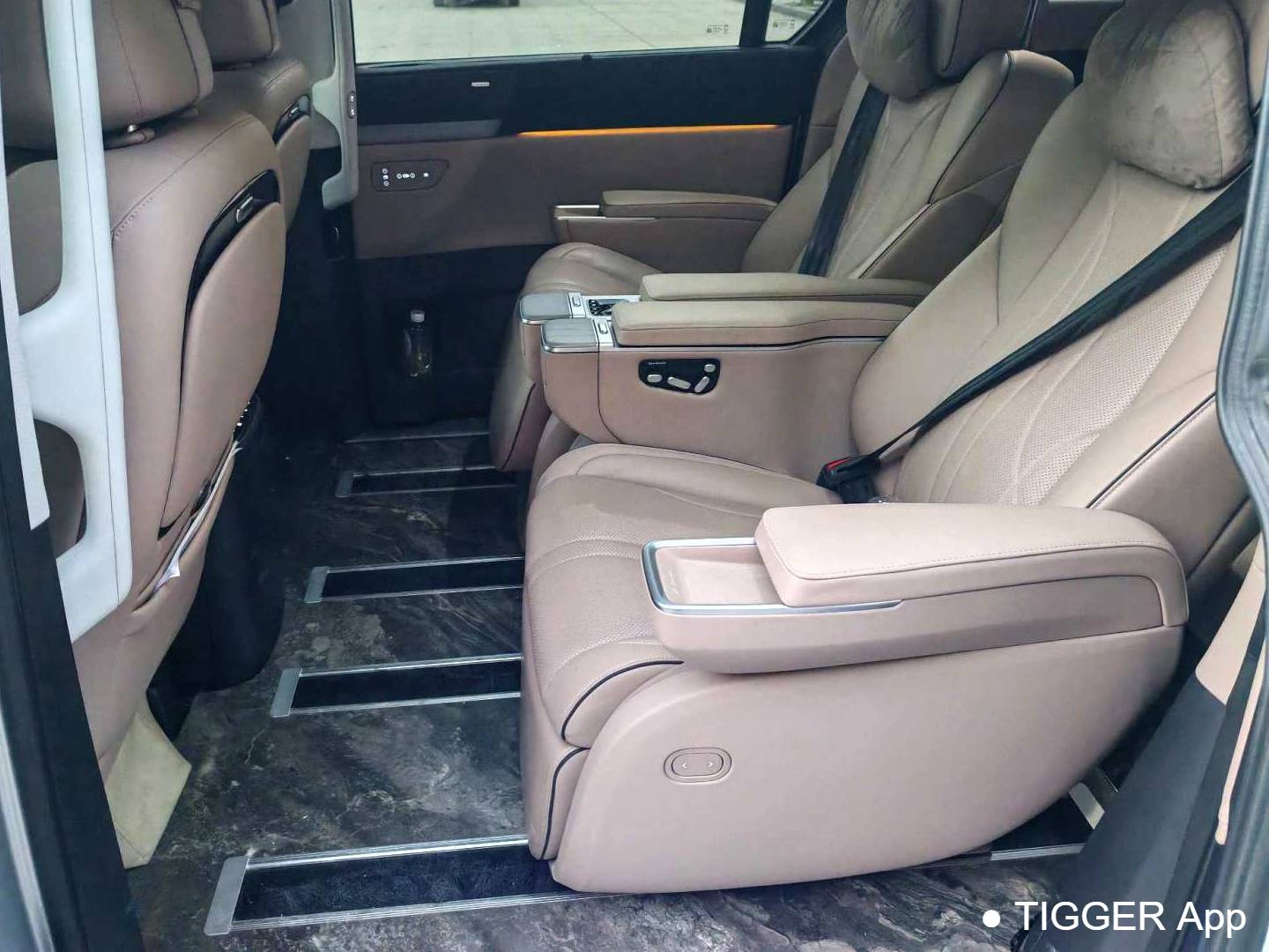 XPENG 2024 X9 702 Long Range Max Automatic Transmission