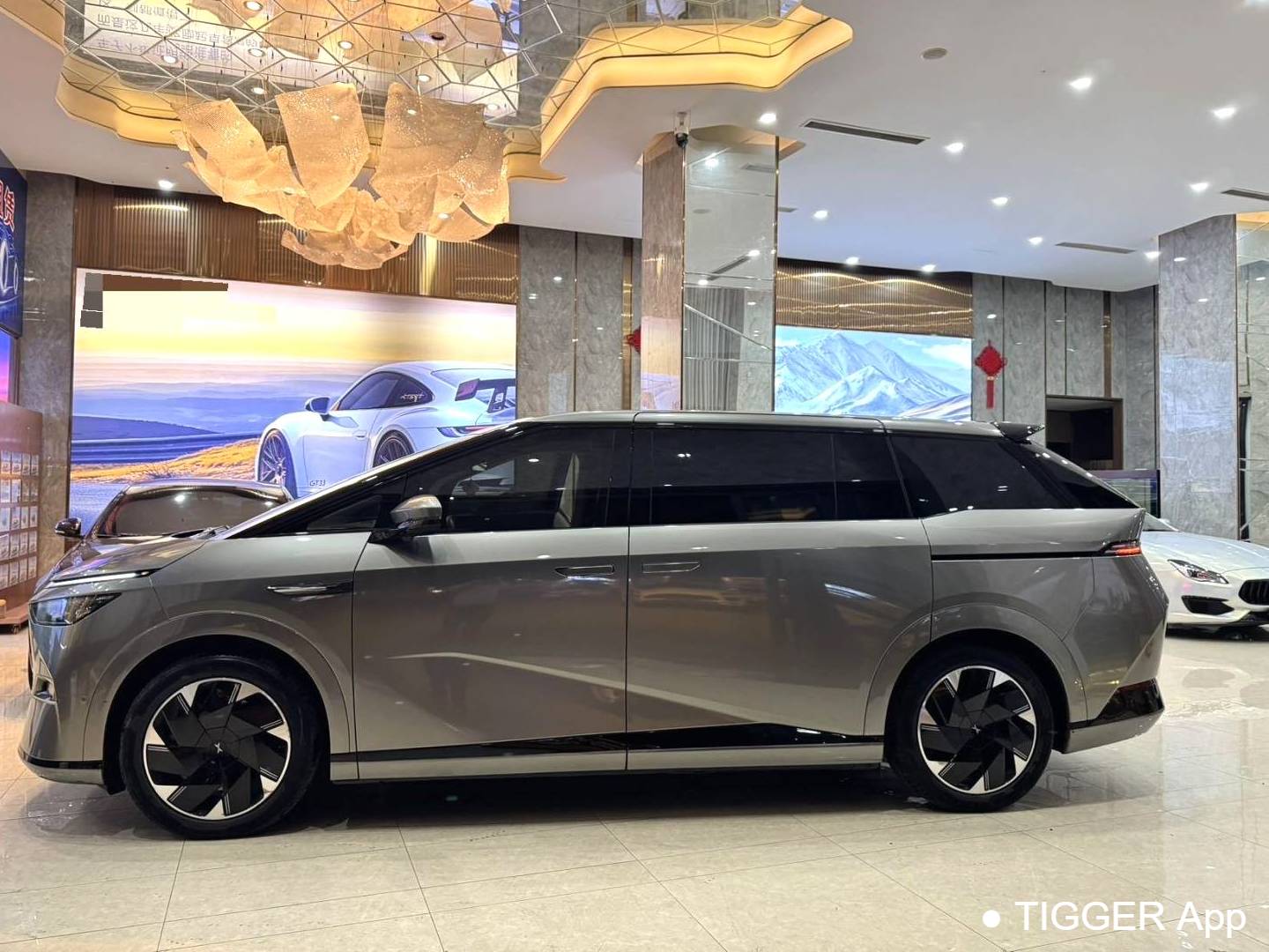 XPENG 2024 X9 702 Ultra Long Range Pro Automatic Transmission