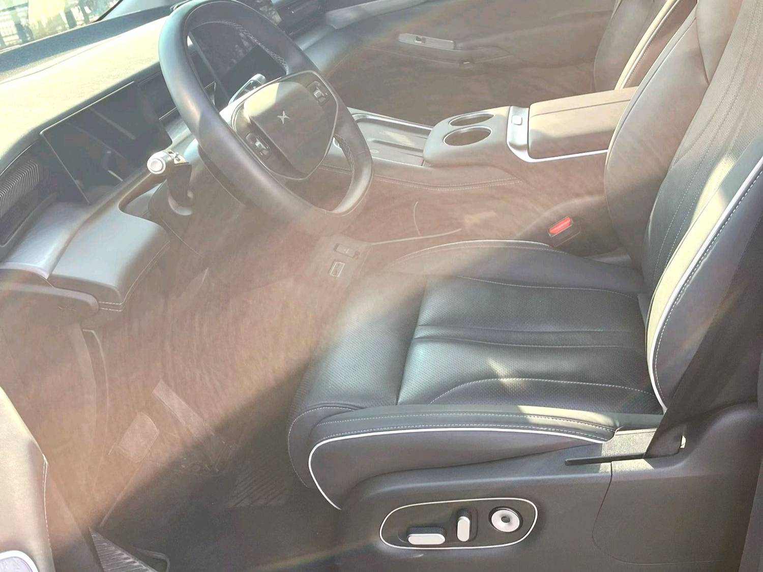 XPENG 2024 X9 640 four-wheel drive high-performance Max automatic transmission