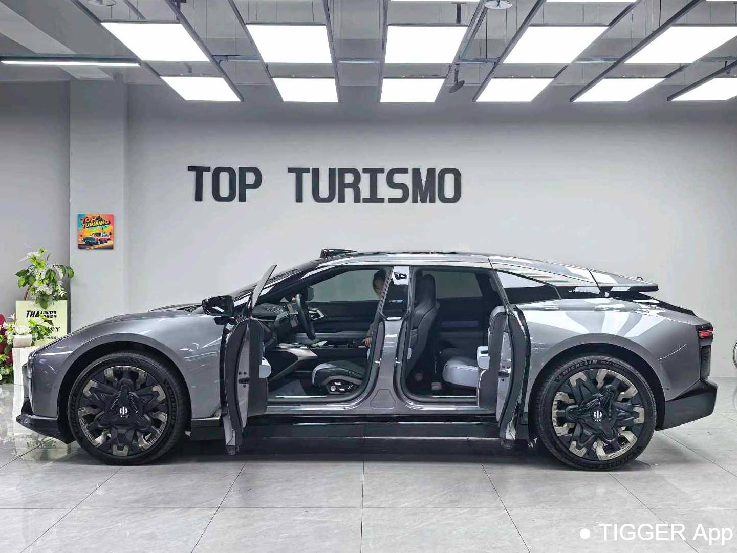 HiPhi  2023 HiPhi Z 5-seater automatic transmission