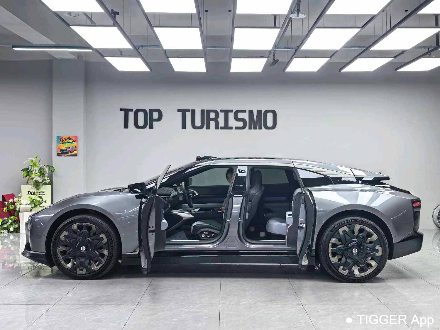 HiPhi  2023 HiPhi Z 5-seater automatic transmission