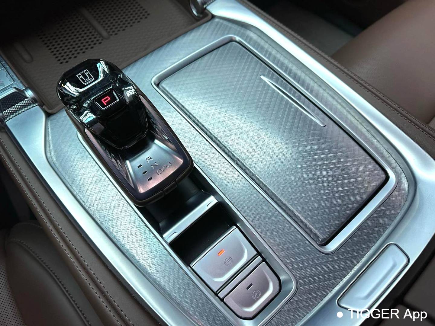 TANK  2024 TANK  700 Hi4-T 3.0T Ultimate Edition Automatic Transmission