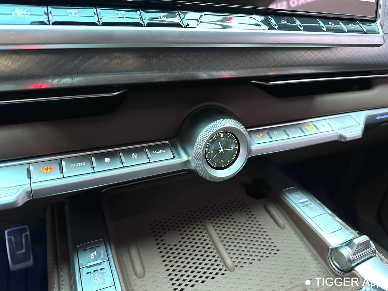 used TANK  2024 TANK  700 Hi4-T 3.0T Ultimate Edition Automatic Transmission