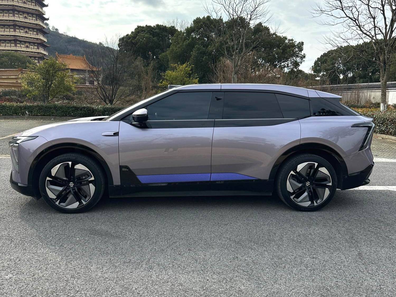 HiPhi 2023 HiPhi Y 560km Elite Edition Automatic Transmission