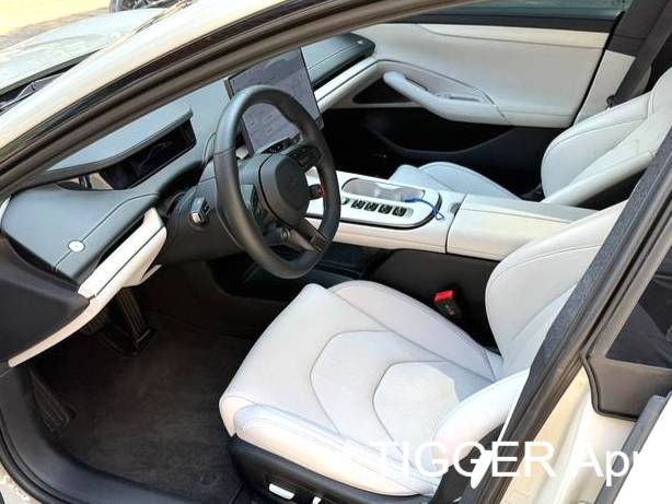 Xiaomi 2024 SU7 830km rear wheel drive ultra long range advanced intelligent driving Pro version automatic transmission