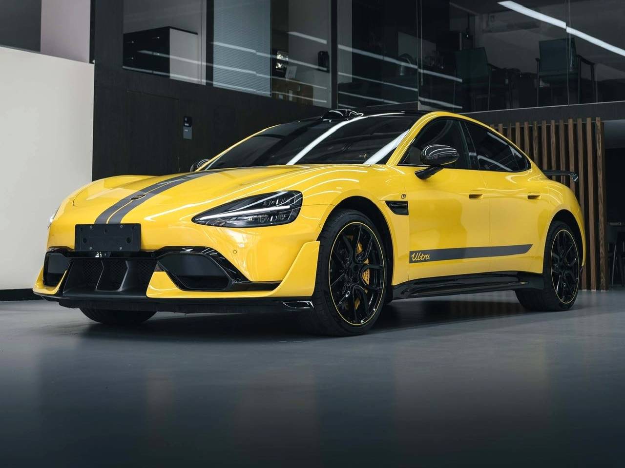 Xiaomi 2025 SU7 Ultra Automatic Transmission