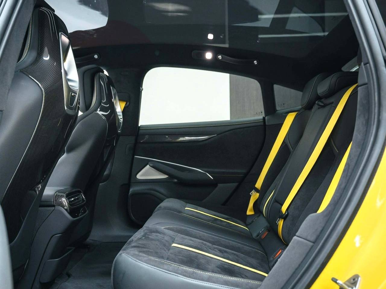 Xiaomi 2025 SU7 Ultra Automatic Transmission