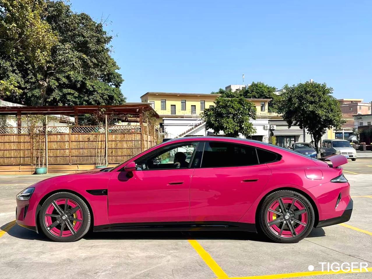 Xiaomi 2024 SU7 800km four-wheel drive ultra long range advanced intelligent driving Max version automatic transmission