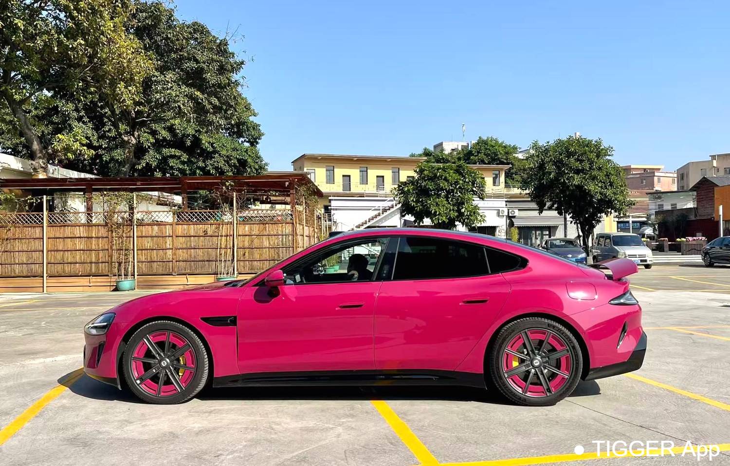 used Xiaomi 2024 SU7 800km four-wheel drive ultra long range advanced intelligent driving Max version automatic transmission