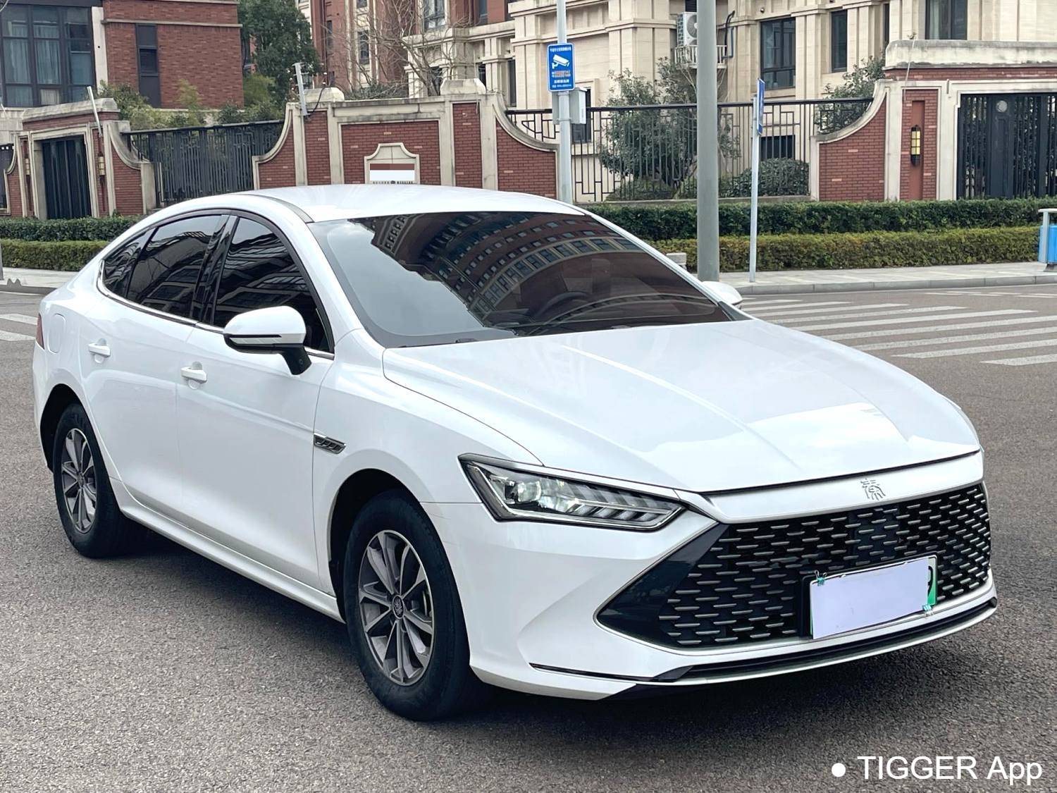 used BYD 2024 QIN PLUS DM-i 1.5 Stepless Honor Edition 55KM Leading Automatic Transmission