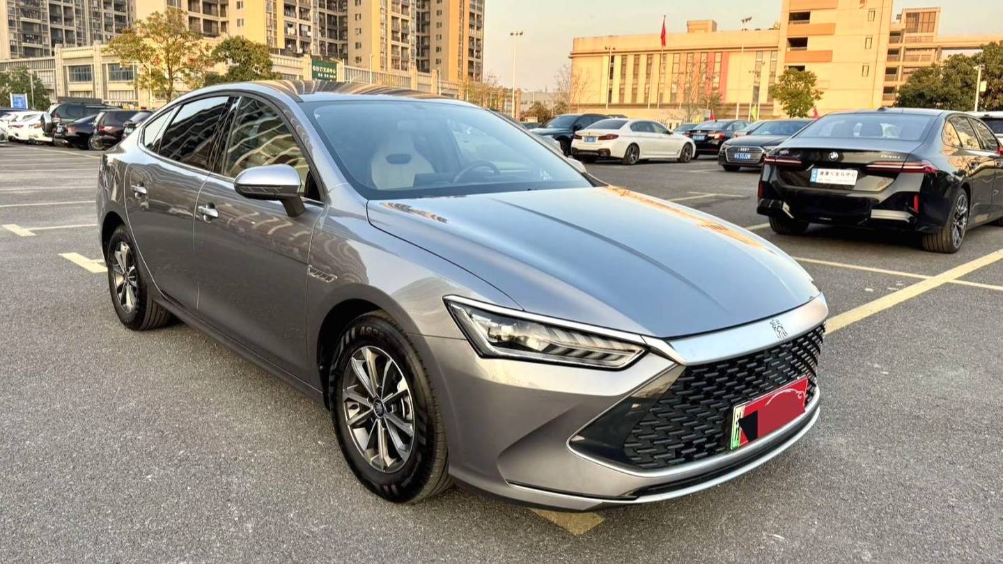 BYD 2024 QIN PLUS DM-i 1.5 Stepless Honor Edition 55KM Leading Automatic Transmission