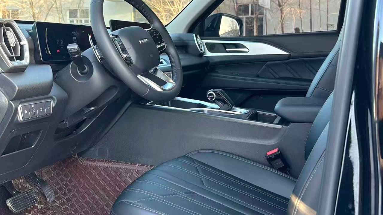 HAVAL  2025 H5 2.0T four-wheel drive diesel LinkedIn version automatic transmission
