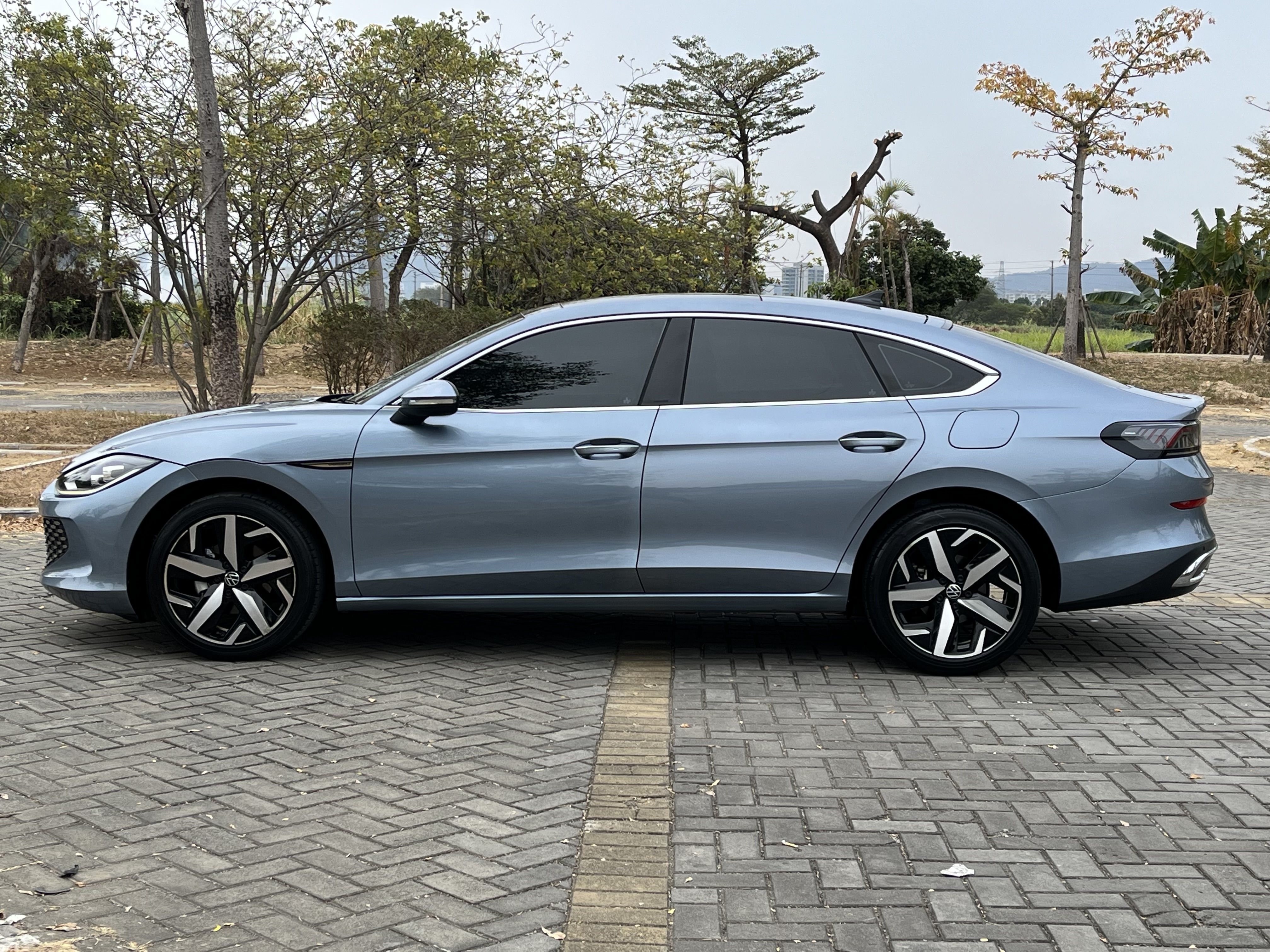 Volkswagen 2022 Lamando 280TSI DSG Deluxe Edition