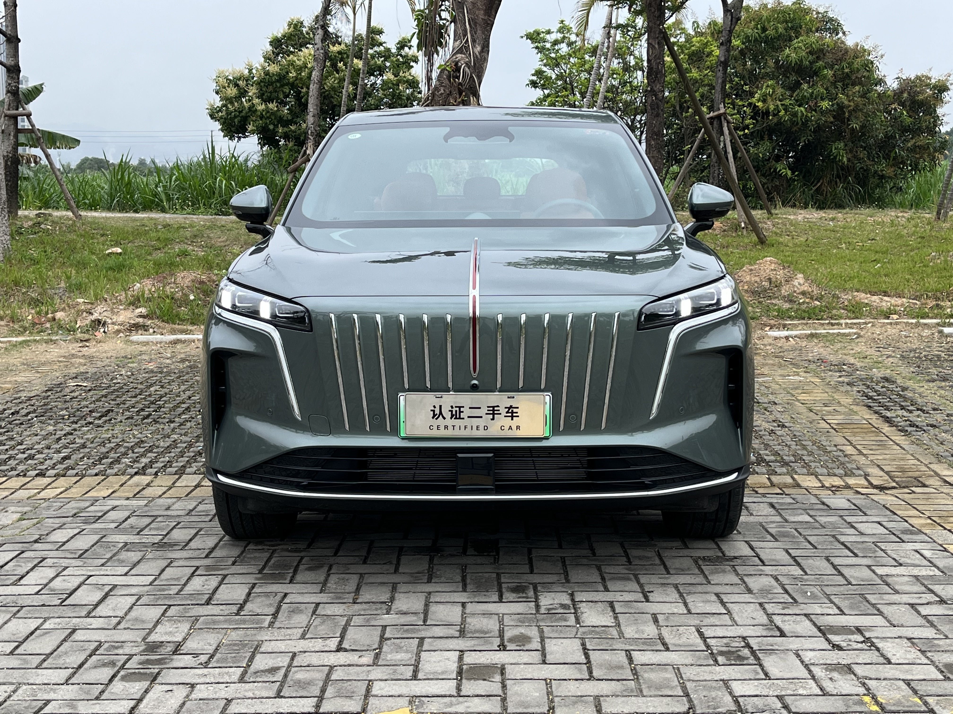 Hong Qi 2026 HS6 PHEV 220 Four-Wheel Drive Intelligent Hybrid Edition