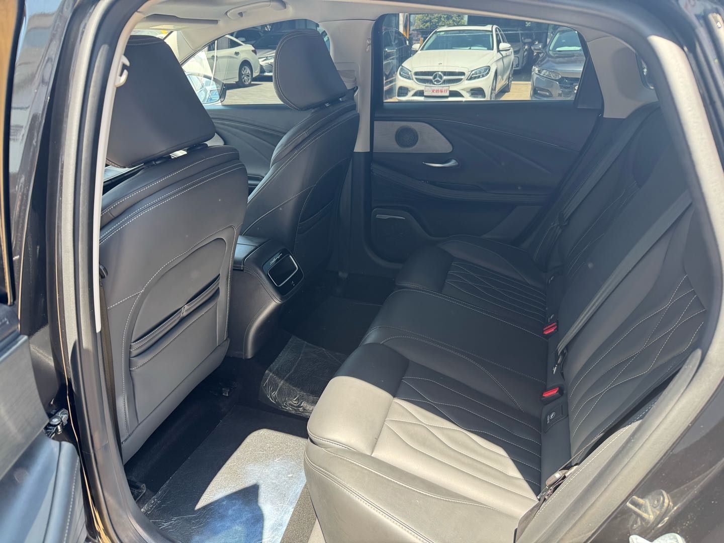 Chery 2023 ARRIZO 8 1.6T DCT Yi